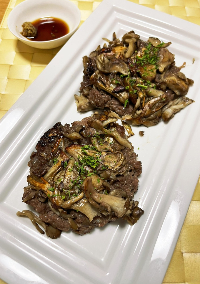 舞茸と牛ひきバーグのプレス焼き-レシピのメイン写真