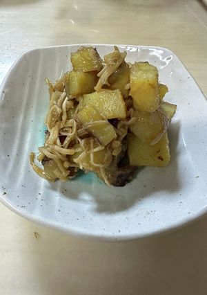 さつまいもとキノコのガーリックバター炒め-レシピのメイン写真