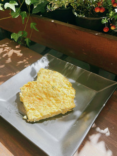 餃子の具を使ったふわふわオムレツ-レシピのメイン写真