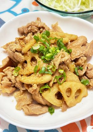 ★簡単★豚こまと蓮根の甘辛ごまだれ炒め-レシピのメイン写真