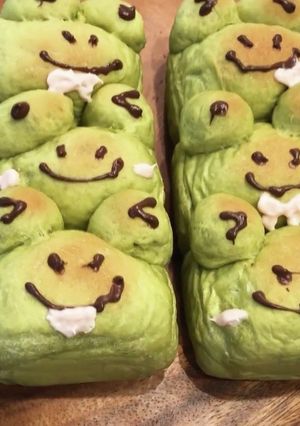 パウンドケーキ型で♪カエルのちぎりパン-レシピのメイン写真