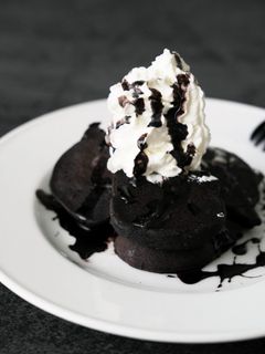 もちもち。米粉のブラックパンケーキ-レシピのメイン写真