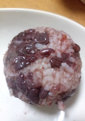 茹で小豆おにぎり-レシピのメイン写真