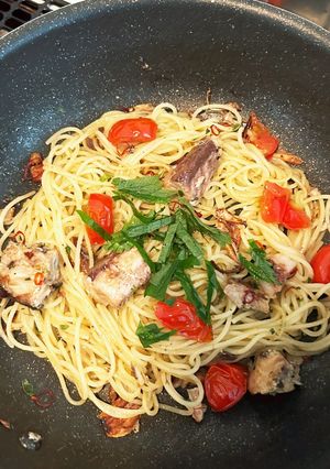 サバ缶＆ミニトマト＆大葉のペペロンチーノ-レシピのメイン写真