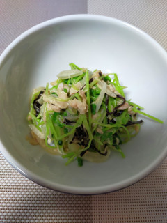 豆苗サラダ-レシピのメイン写真