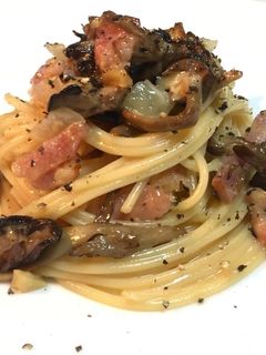 キノコのクリームパスタ・カルボナーラ風-レシピのメイン写真