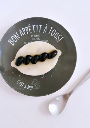 モノクロスイーツ ハニー黒豆SOYプリン-レシピのメイン写真