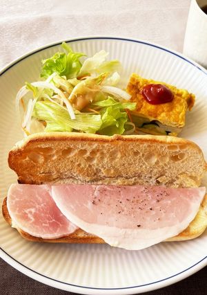 ソフトフランスパンのチーズハムサンド-レシピのメイン写真