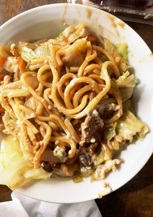 お一人様！市販の焼きそば簡単ごまダレ隠味-レシピのメイン写真