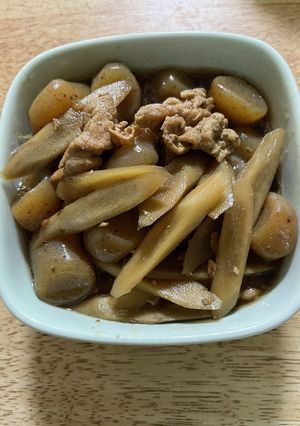 豚肉とごぼうの玉蒟蒻甘煮-レシピのメイン写真