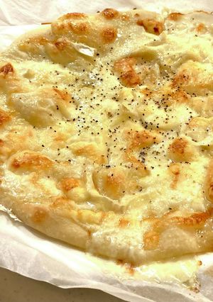 ３種チーズの蜂蜜ピザ-レシピのメイン写真