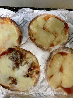 餃子の皮で作るおつまみピザ-レシピのメイン写真