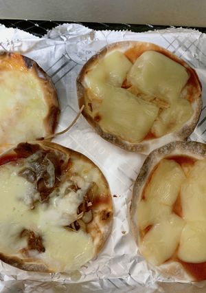餃子の皮で作るおつまみピザ-レシピのメイン写真