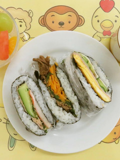 折りたたみおにぎらず②(ツナとカニカマ)-レシピのメイン写真
