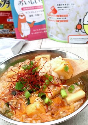 ポリ袋で『乾物とアルファ化米でチゲ雑炊』-レシピのメイン写真