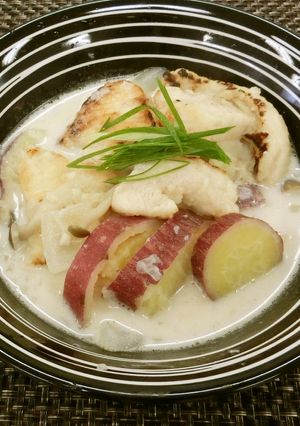 鶏もも肉とさつまいものミルクスープ-レシピのメイン写真