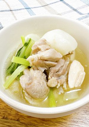 塩出汁で♡鶏もも肉とカブの旨出汁煮-レシピのメイン写真