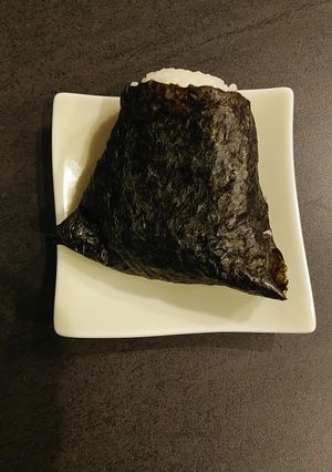 普通のおにぎりのコツ-レシピのメイン写真