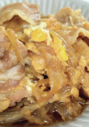 すき焼きのタレで簡単！豚バラ肉の卵とじ-レシピのメイン写真