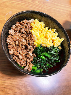 簡単!ひき肉です!3色丼-レシピのメイン写真