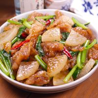 基本からアレンジまで！思わずつくりたくなる「小松菜 大根 豚肉」の