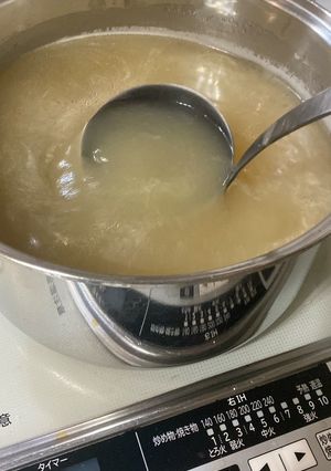 基本の煮干しとゲンコツのWラーメンスープ-レシピのメイン写真