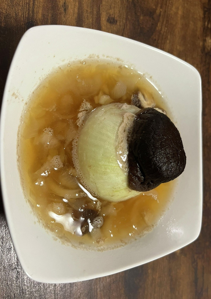干し椎茸とごぼうの丸ごと玉ねぎの肉詰め-レシピのメイン写真