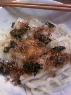 うどん【ジャコのふりかけがのってる♪】-レシピのメイン写真