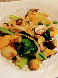 ありもの野菜とクレイジーソルトで野菜炒め-レシピのメイン写真