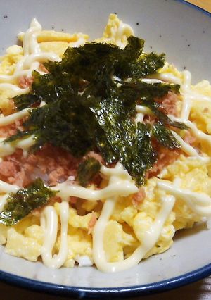 超簡単　鮭たまマヨ丼-レシピのメイン写真