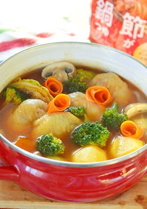 トマトのうま味とかつお節が香る鍋 ・〆も-レシピのメイン写真