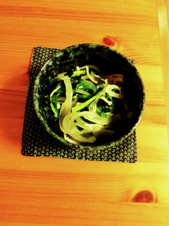 玉ねぎとエノキとニラとワカメの酢の物-レシピのメイン写真
