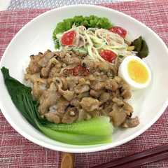 รูปของ 【郡山女子大】しいたけ入りルーロー飯