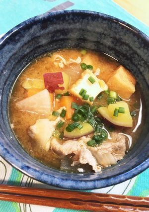 給食の「豚汁」♡ぜひ丼椀でたっぷりと-レシピのメイン写真