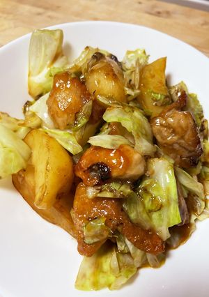 鶏肉とキャベツとじゃが芋の味噌バター炒め-レシピのメイン写真