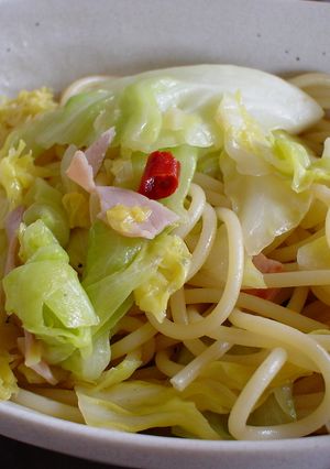 キャペツとハムのマイルドぺペロンチーノ♪-レシピのメイン写真