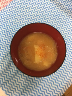今朝の味噌汁/ジャガイモと玉ねぎ-レシピのメイン写真
