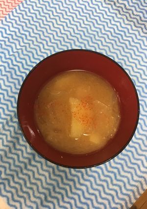 今朝の味噌汁/ジャガイモと玉ねぎ-レシピのメイン写真