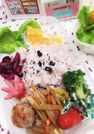 ハレの日のお赤飯弁当♪-レシピのメイン写真