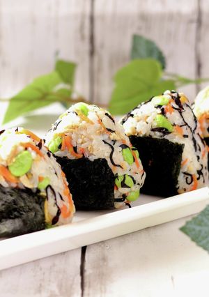 ヴィーガン♪ひじきと枝豆のパリおにぎり♪-レシピのメイン写真