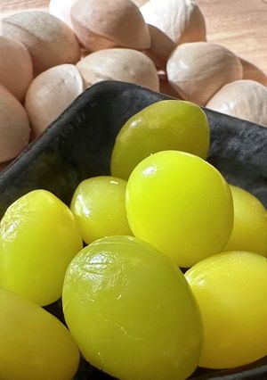 保存容器を振るだけ!旬の銀杏の薄皮剥き方-レシピのメイン写真
