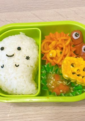 ハロウィン弁当　おばけ鮭おにぎり-レシピのメイン写真