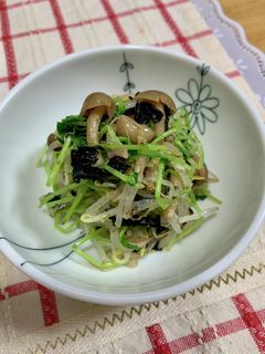 しめじと豆苗ともやしの和え物♪-レシピのメイン写真