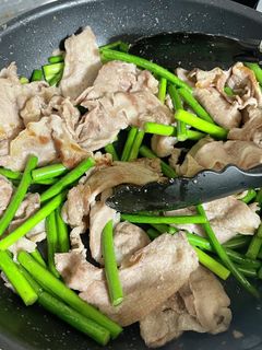 豚肉とニンニクの芽の炒め物-レシピのメイン写真