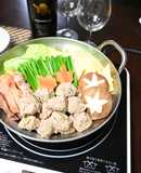 アジのつみれが味の決め手のちゃんこ鍋
