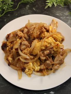 簡単!鶏もも肉の親子丼風味炒め-レシピのメイン写真
