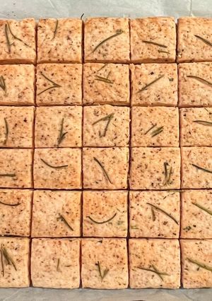 ローズマリーとチーズのおつまみクッキー-レシピのメイン写真