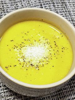 玉ねぎ麹で!濃厚な甘みのかぼちゃスープ-レシピのメイン写真