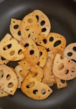 レンコンのバター醤油炒め-レシピのメイン写真
