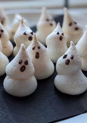 ハロウィンのゴーストメレンゲクッキー-レシピのメイン写真